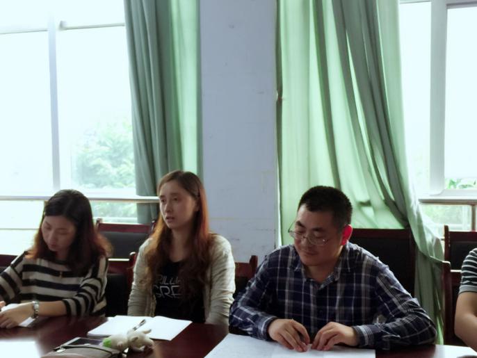汽车与电子工程系认真开展“两学一做”学习教育