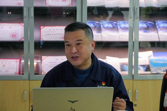 说明: 795db1c00e9b1d80dd217f66b33adf8